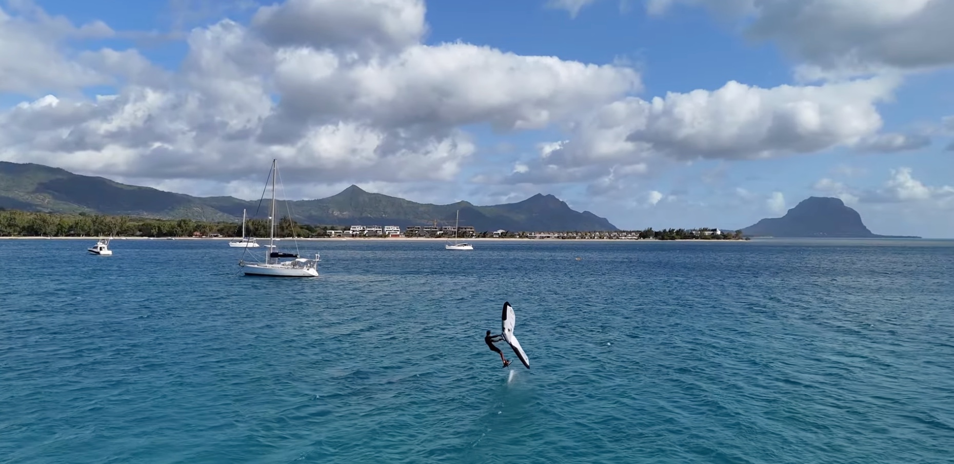 Wingfoil spot Tamarin Bay in Tamarin, Mauritius