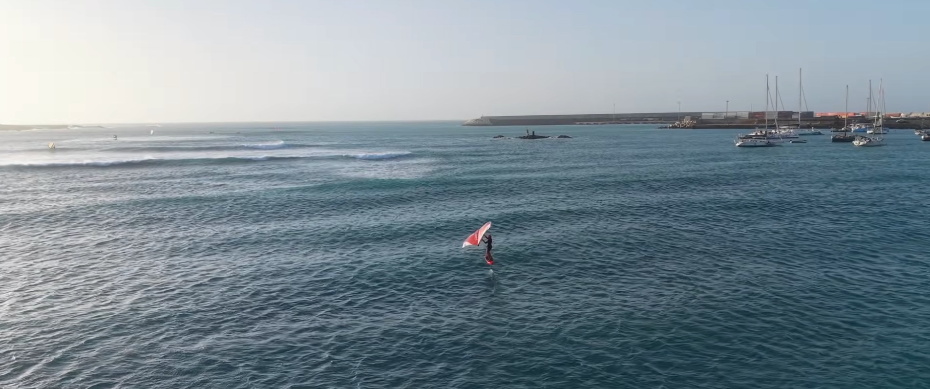 Wingfoil spot Praia do Estoril in Praia do Estoril, Sal Rei, Boa Vista, Cape Verde