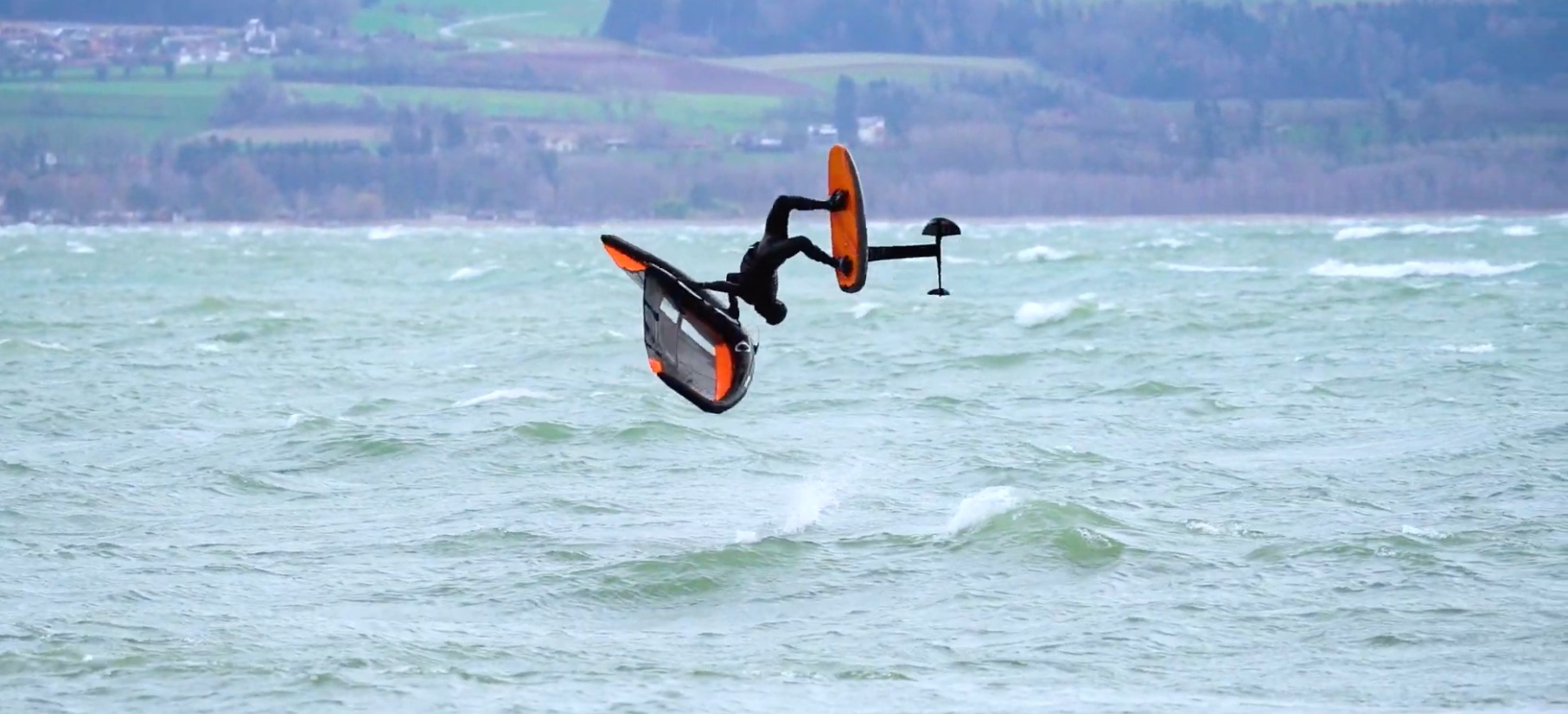 Wingfoil spot Lac de Neuchâtel in Yvonand, Switzerland