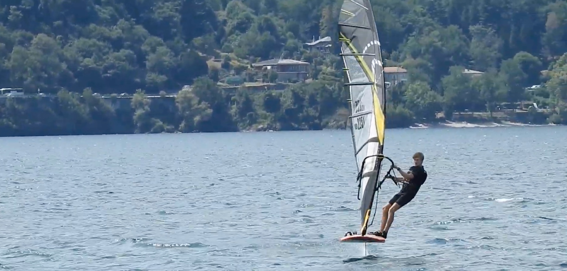 Wingfoil spot Lago Maggiore in Ispra, Italy