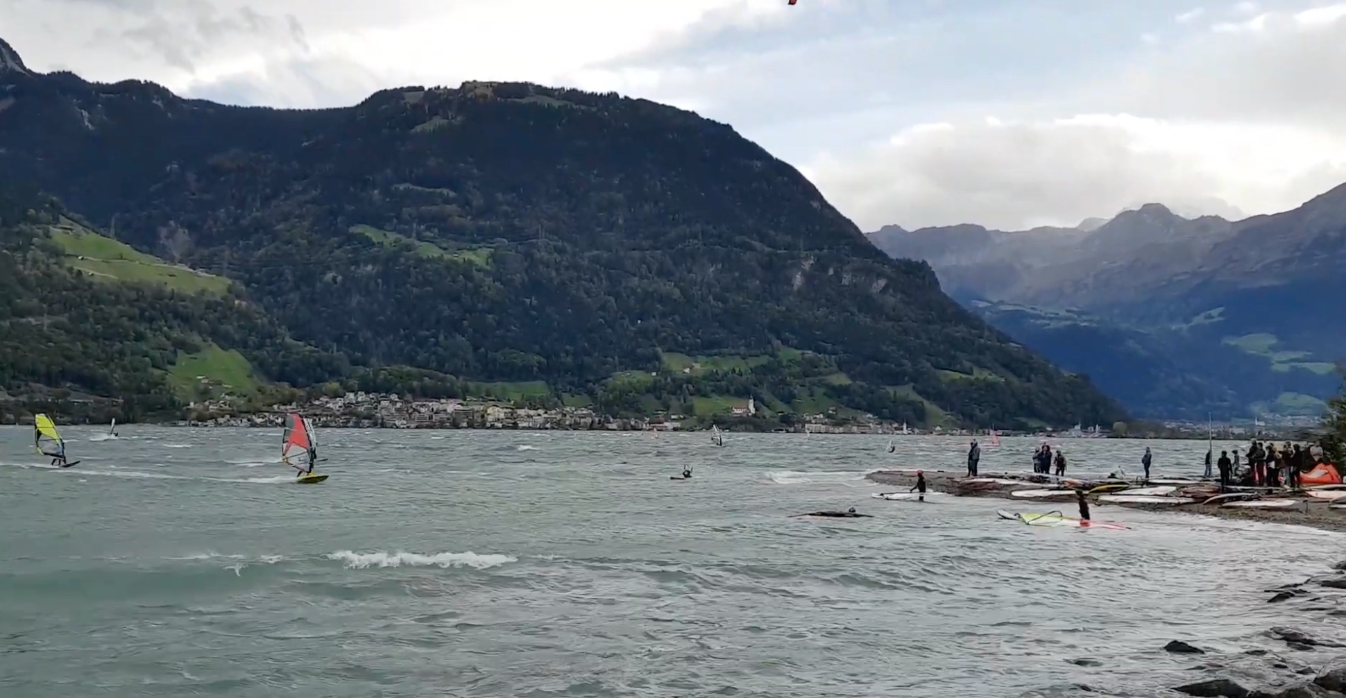 Wingfoil spot Vierwaldstättersee – Isleten in Isleten, Switzerland